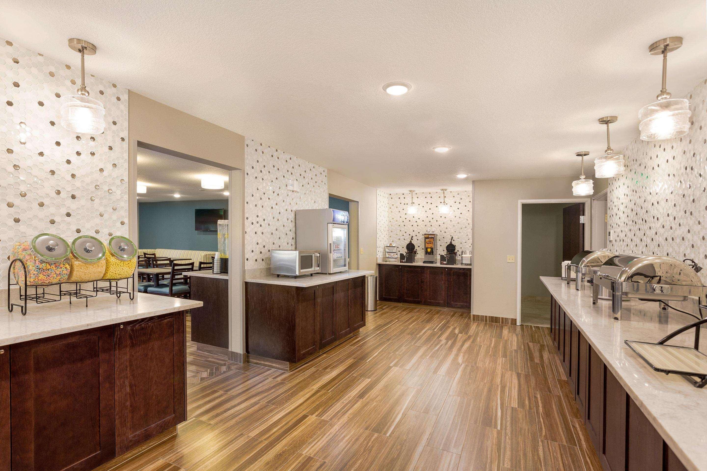 Comfort Inn & Suites Tualatin - Lake Oswego South Eksteriør billede